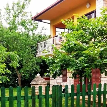 Sanja Near The Sea, Spacious And :) Apartment Pula
